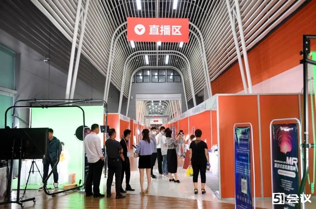 活动直播在现今社会中具有哪些非常重要的意义？